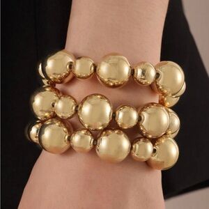 Elegant Gold Beaded Bracelet